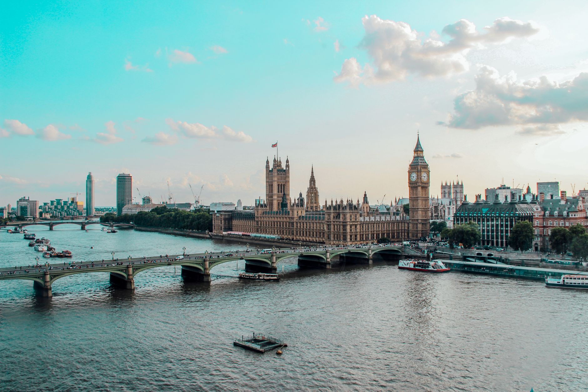 Londons skyline vid resa till England