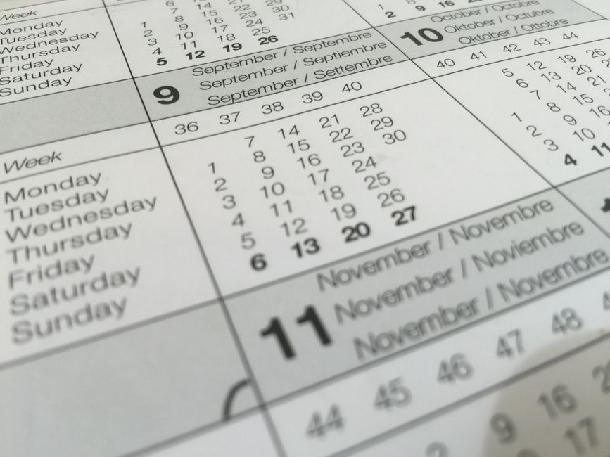 En kalender används för att planera resdatum till Storbritannien i lugn och ro